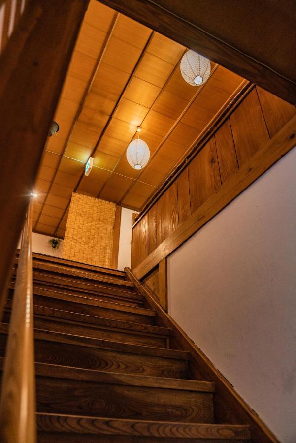 Aibiya Bed and Breakfast Yamanouchi  Exteriör bild