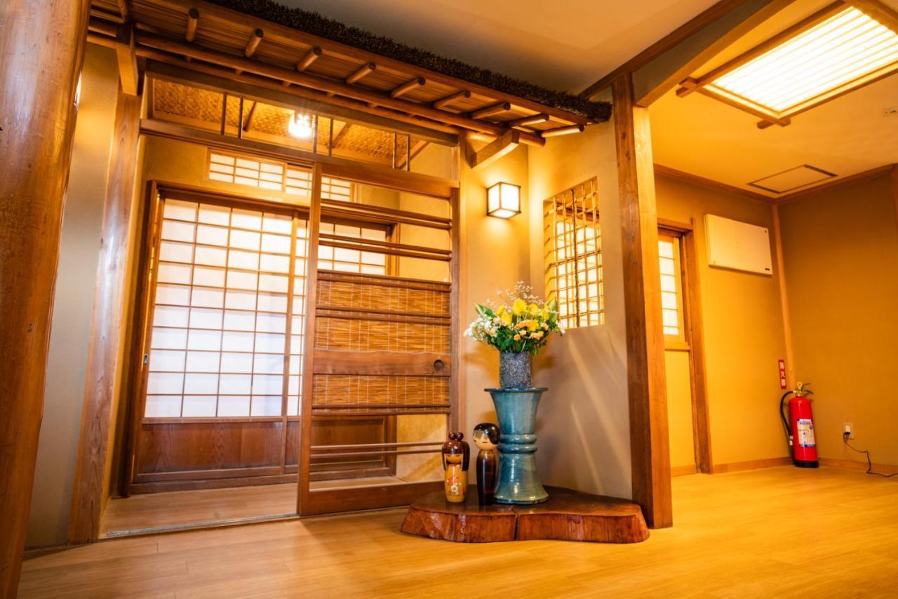Aibiya Bed and Breakfast Yamanouchi  Exteriör bild