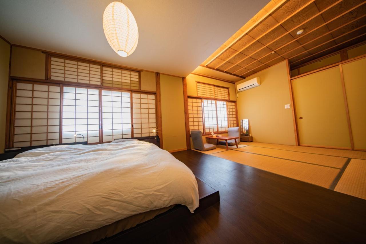 Aibiya Bed and Breakfast Yamanouchi  Exteriör bild
