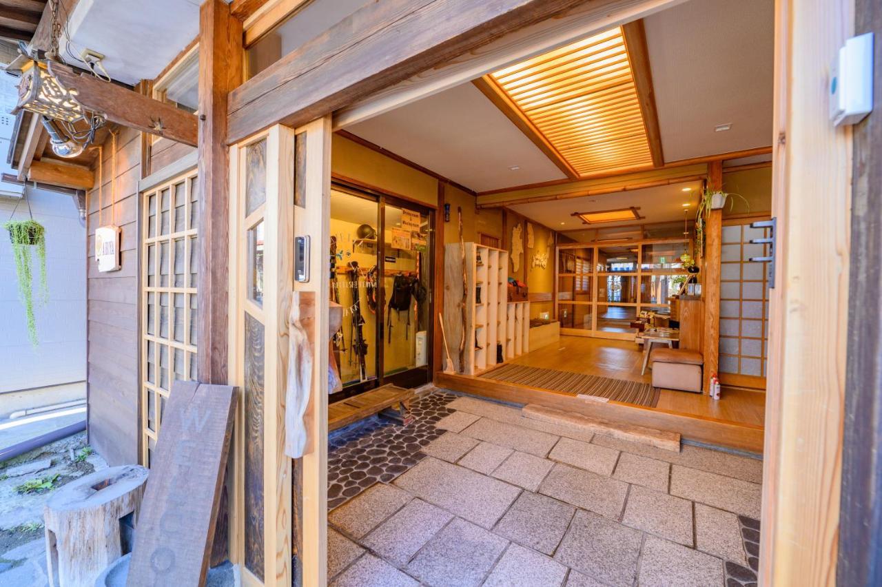 Aibiya Bed and Breakfast Yamanouchi  Exteriör bild